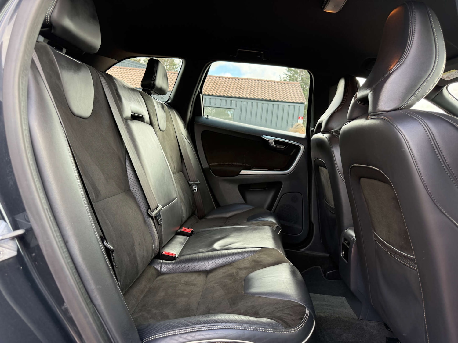 Used Volvo XC60 2015 for sale - 78106677: Photo 38