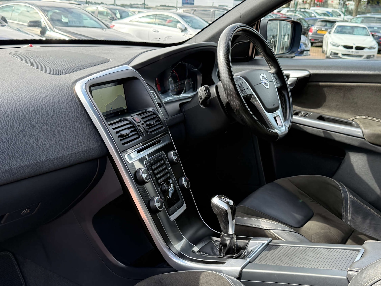 Used Volvo XC60 2015 for sale - 78106677: Photo 43