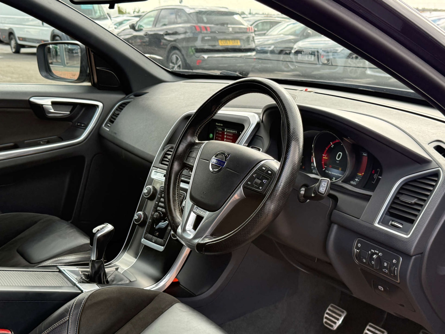 Used Volvo XC60 2015 for sale - 78106677: Photo 58