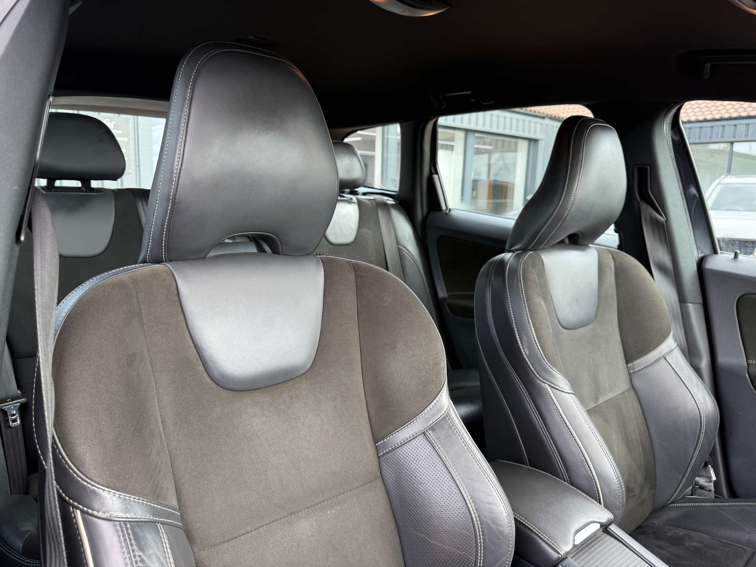 Used Volvo XC60 2015 for sale - 78106677: Photo 59