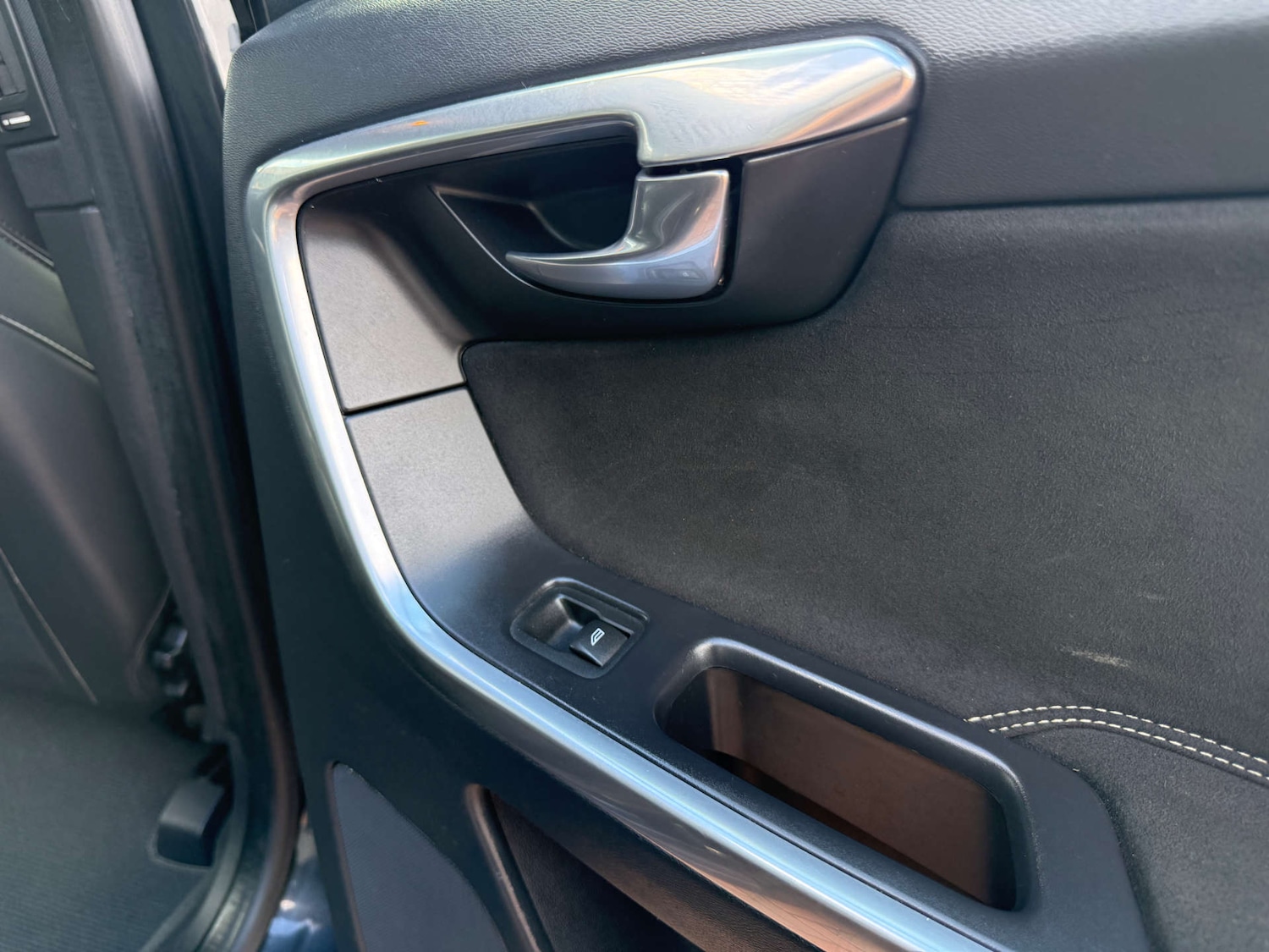 Used Volvo XC60 2015 for sale - 78106677: Photo 77