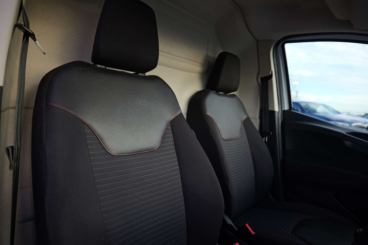 Used Ford Transit Courier 2020 for sale - 76565670: Photo 23