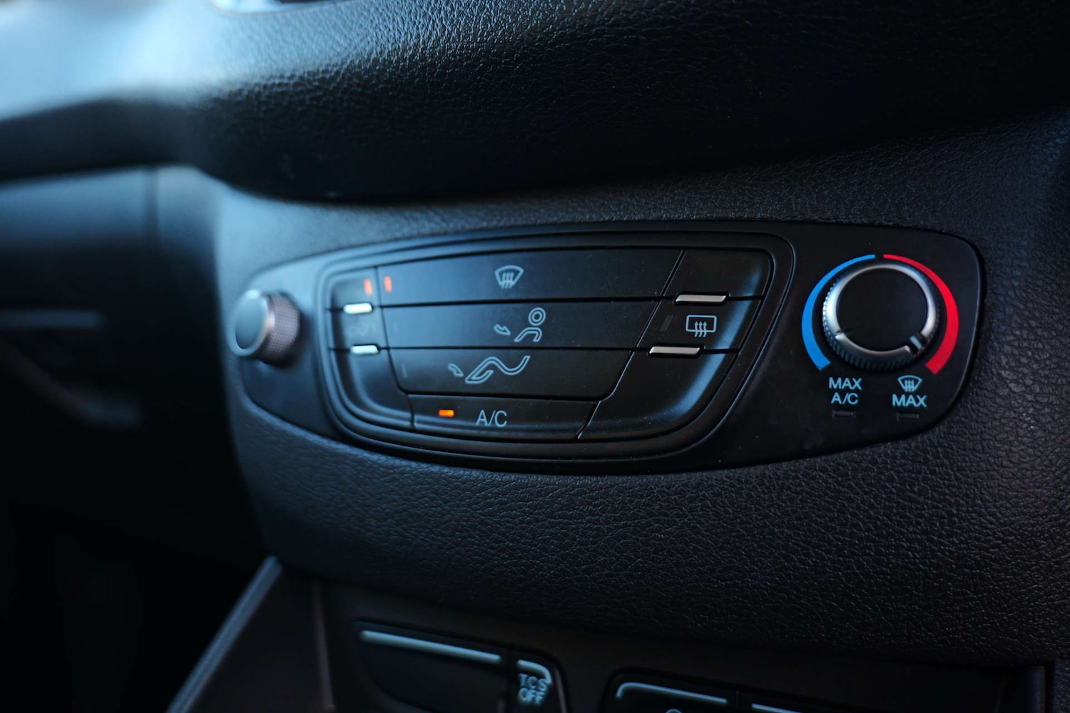 Used Ford Transit Courier 2020 for sale - 76565670: Photo 37