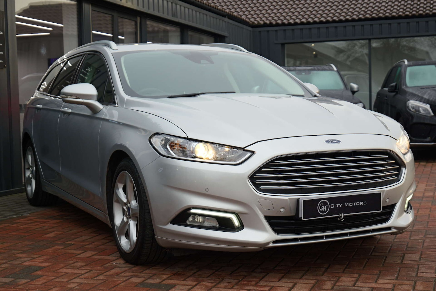 Used Ford Mondeo 2016 for sale - 76969208: Photo 4