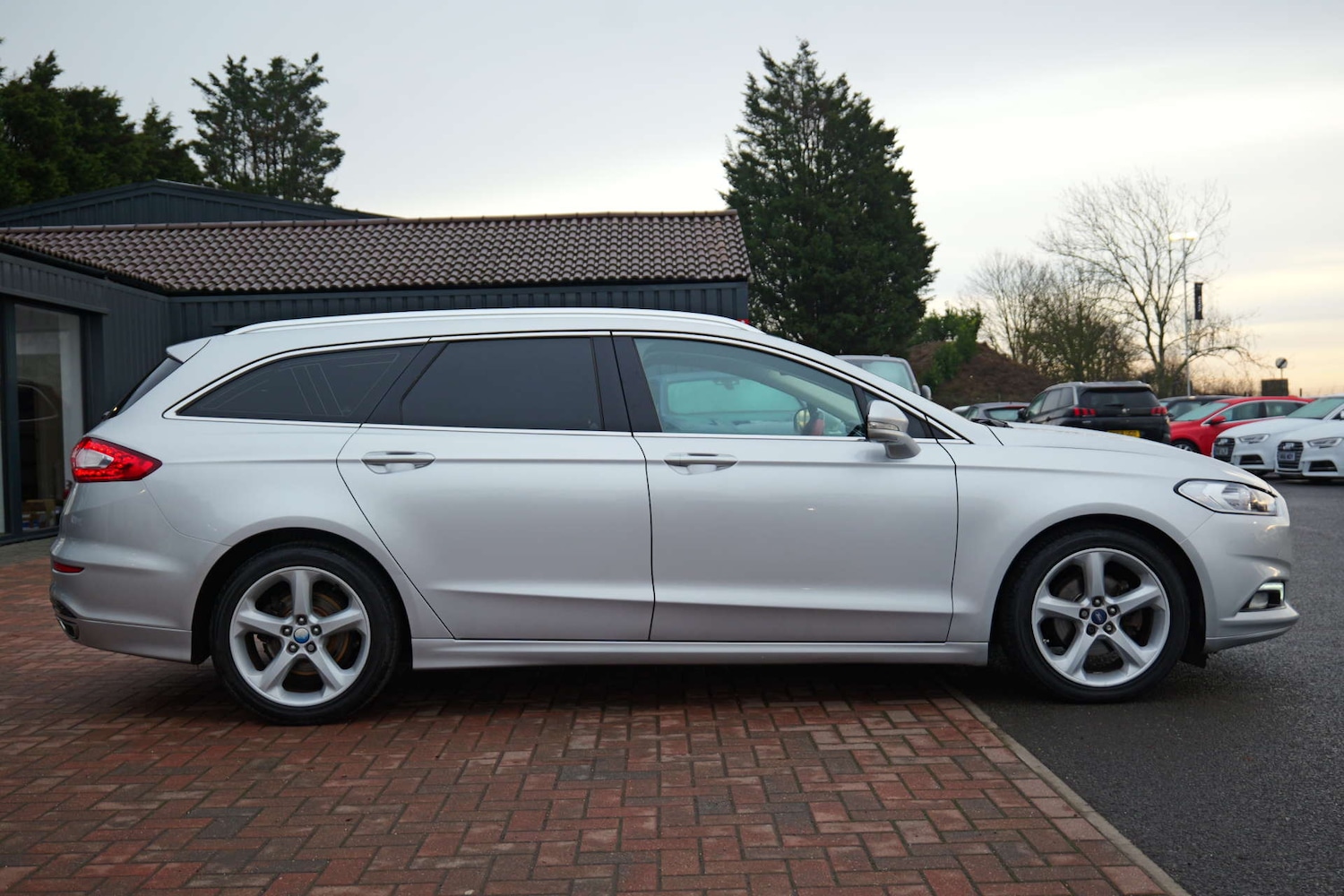 Used Ford Mondeo 2016 for sale - 76969208: Photo 5