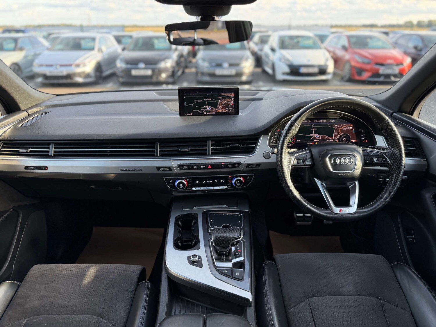 Used Audi Q7 2018 for sale - 75872804: Photo 45