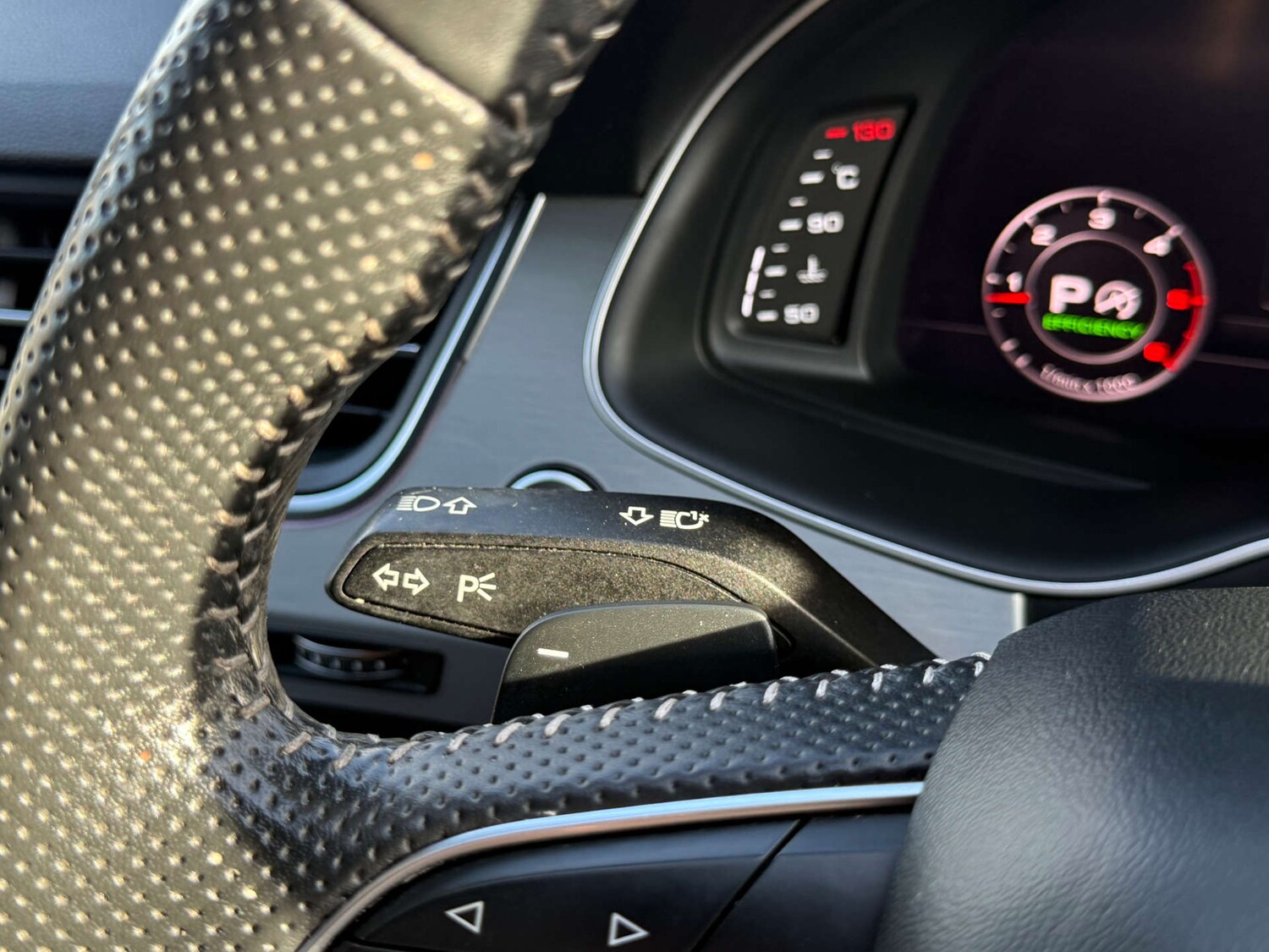 Used Audi Q7 2018 for sale - 75872804: Photo 90