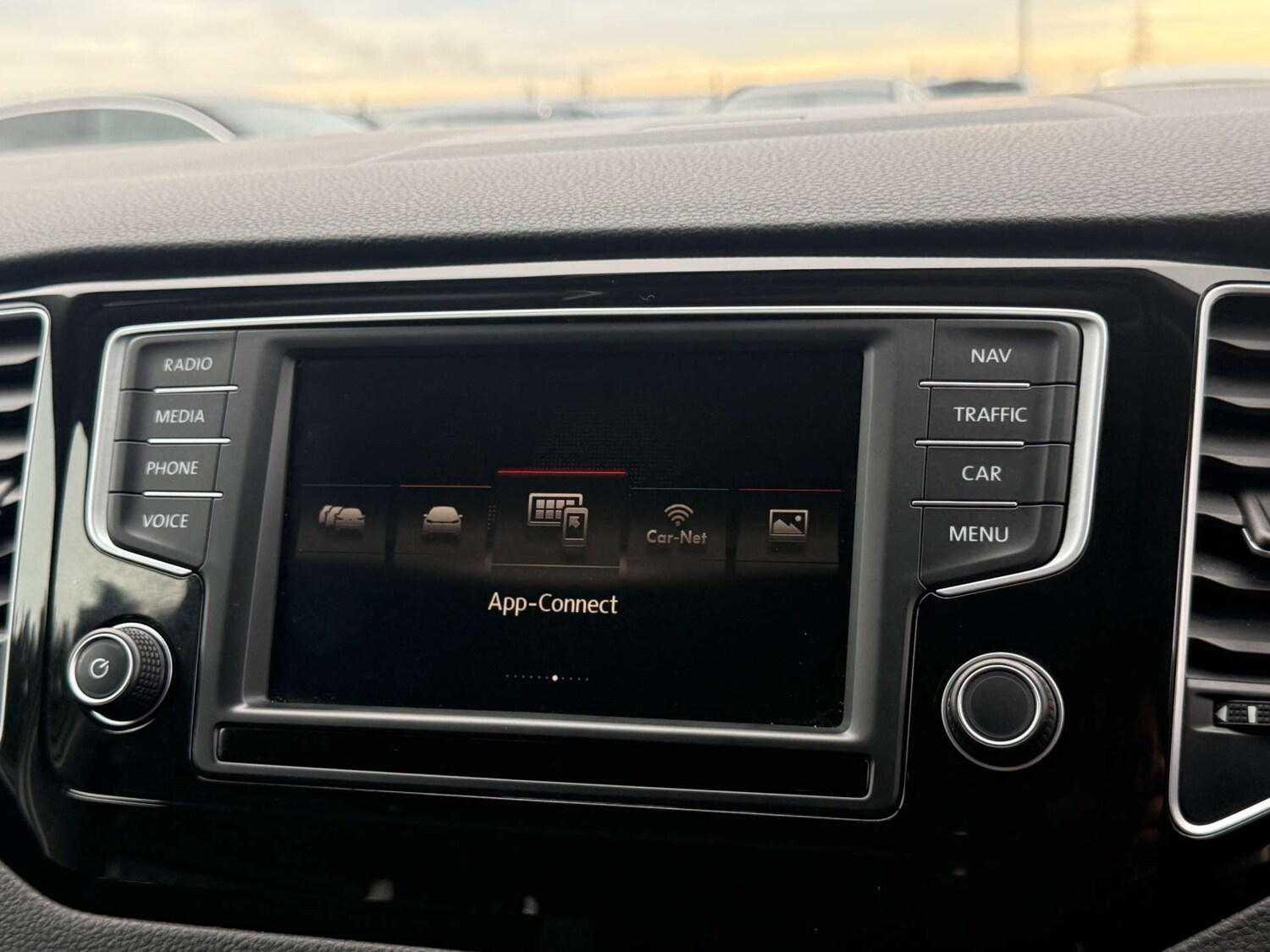 Used Volkswagen Golf SV 2015 for sale - 76845373: Photo 76