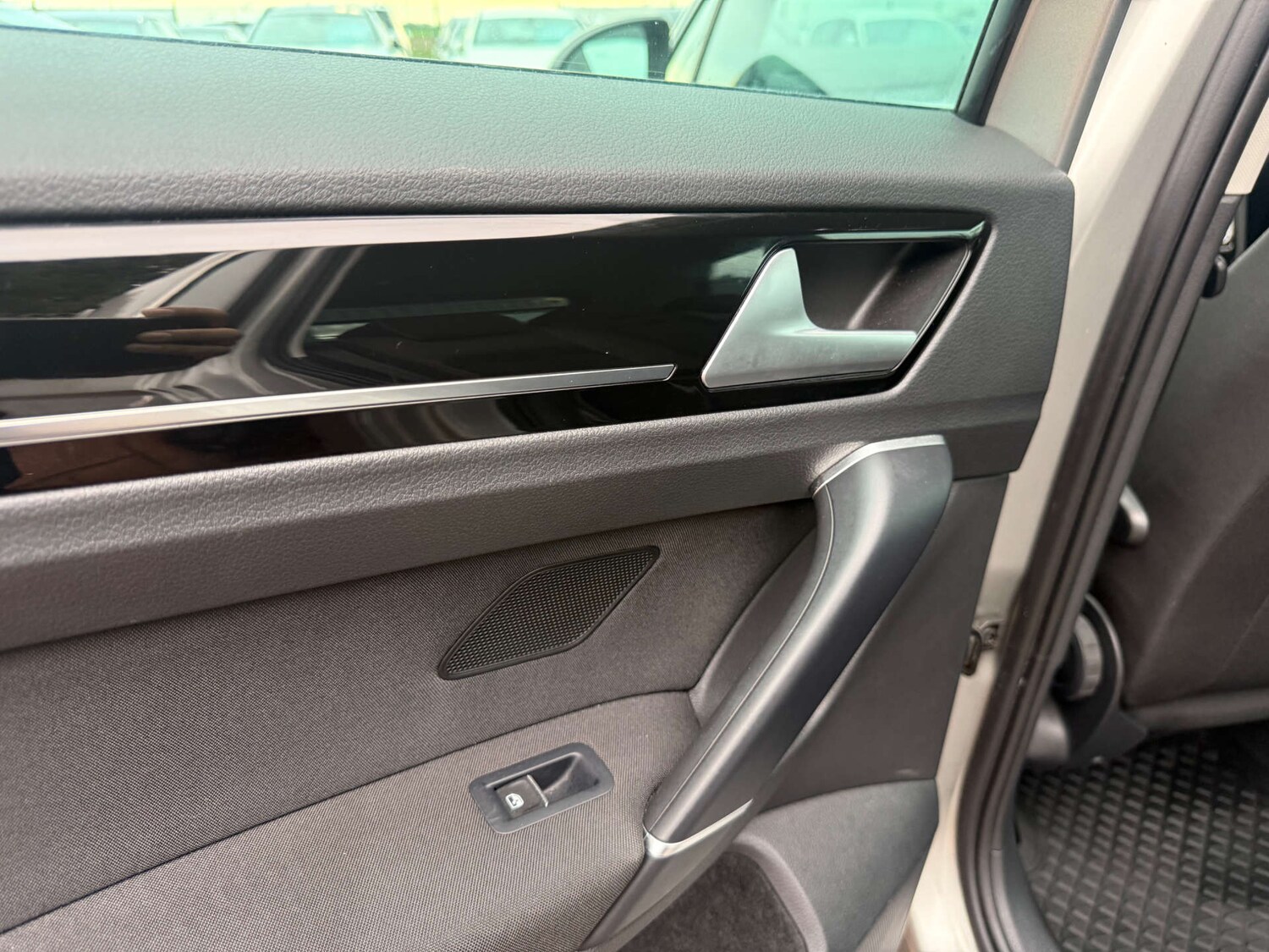 Used Volkswagen Golf SV 2015 for sale - 76845373: Photo 86