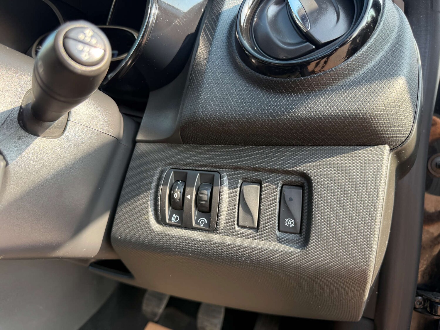 Vehicle 25