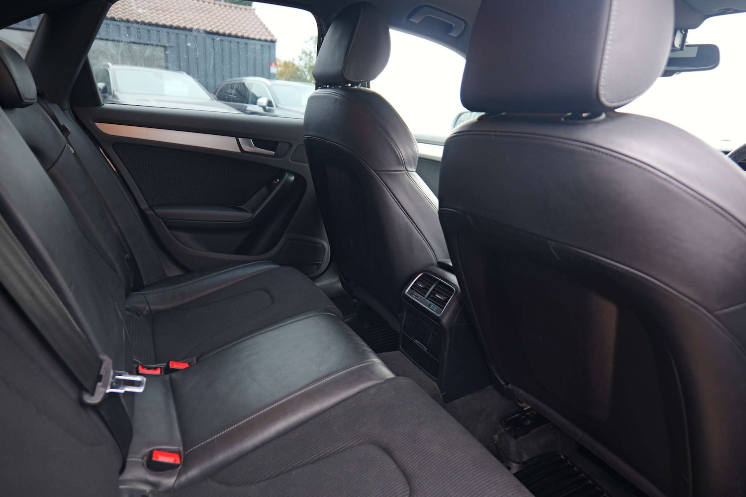 Used Audi A4 2014 for sale - 76402700: Photo 87