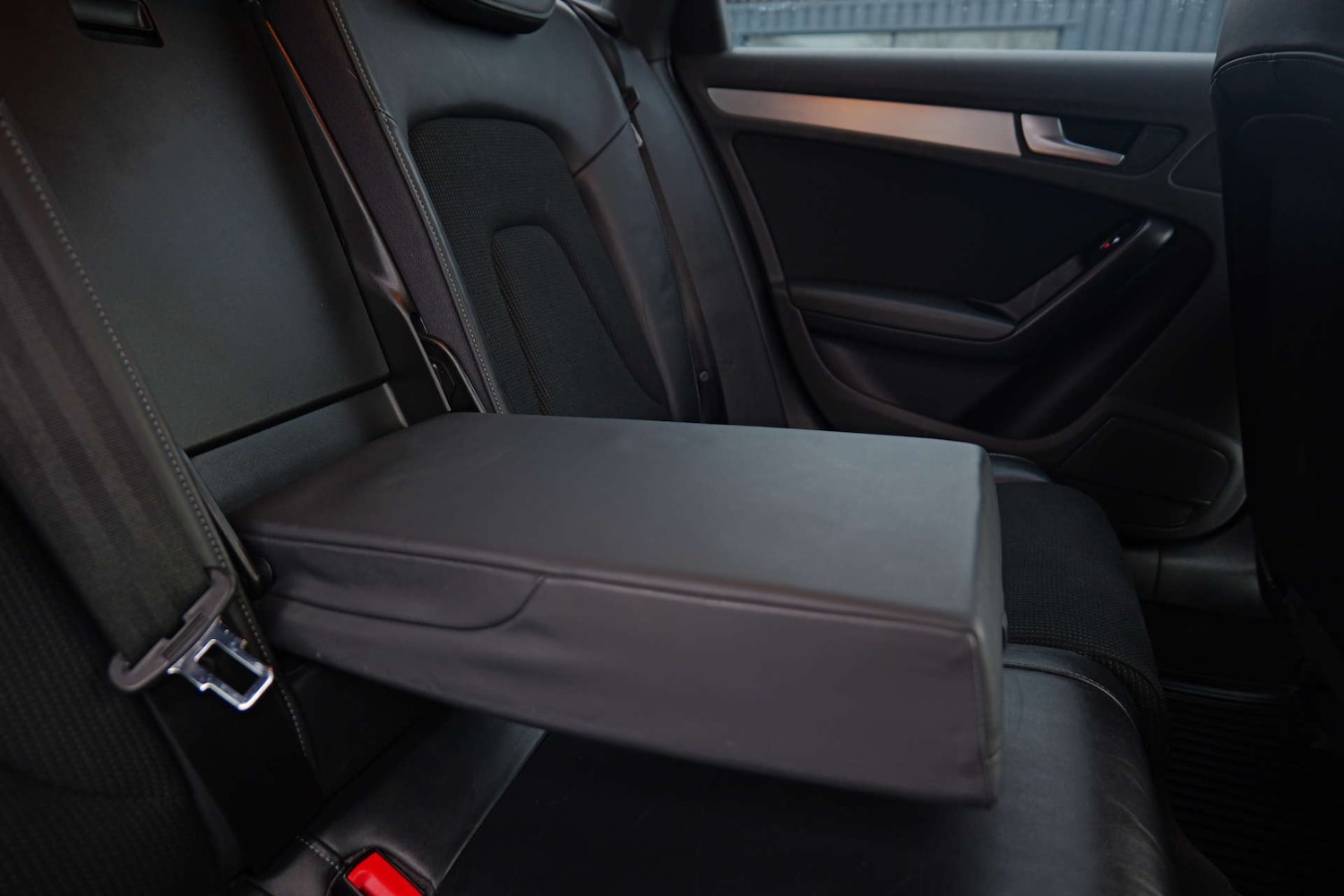 Used Audi A4 2014 for sale - 76402700: Photo 88