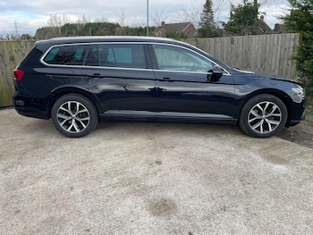 Used Volkswagen Passat 2022 for sale - 77679809: Photo