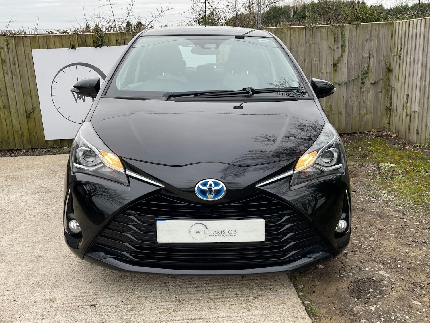 Used Toyota Yaris 2018 for sale - 77631474: Photo 3