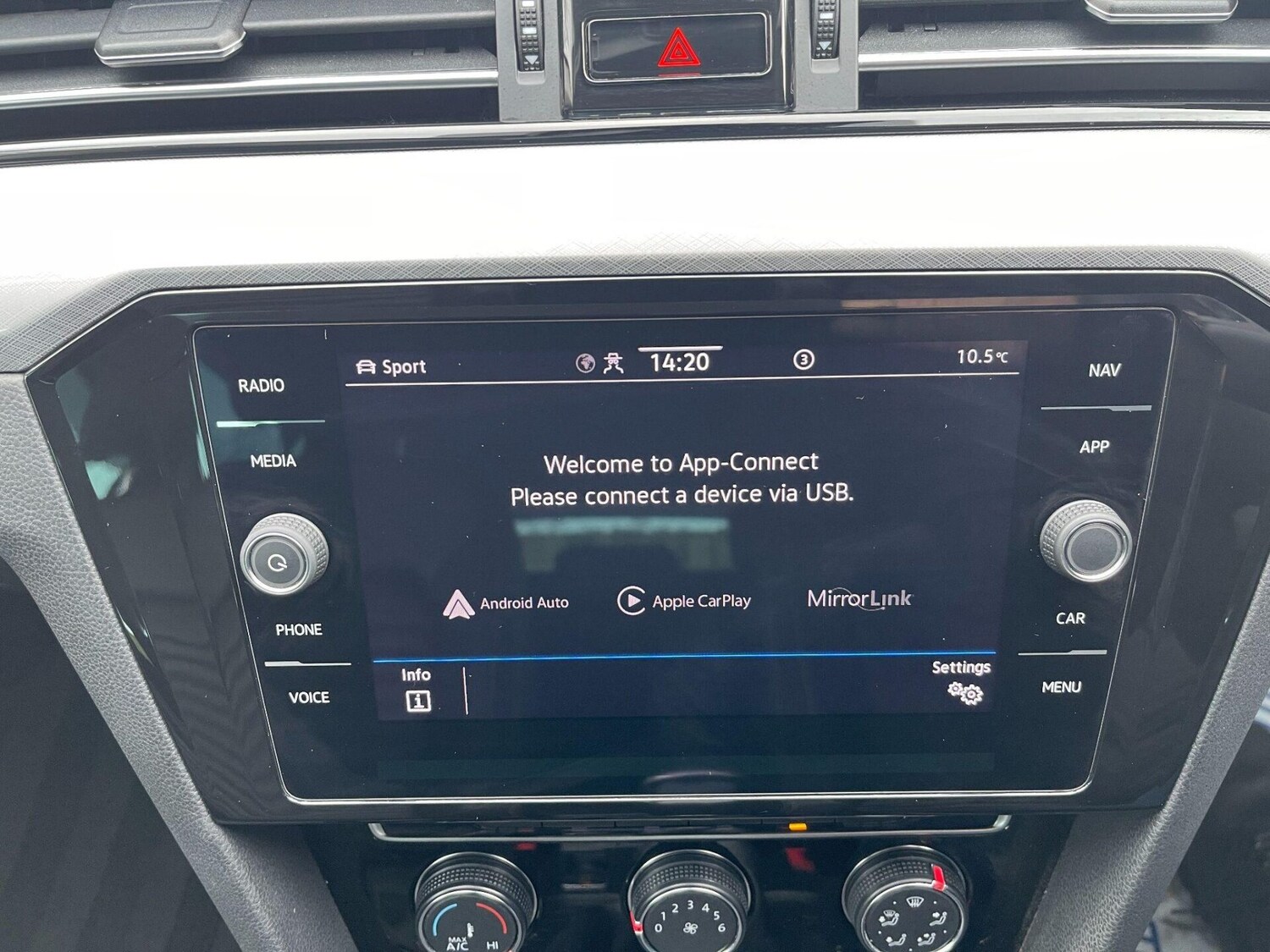 Used Volkswagen Passat 2022 for sale - 77812955: Photo 21