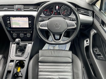 Used Volkswagen Passat 2022 for sale - 77812955: Photo