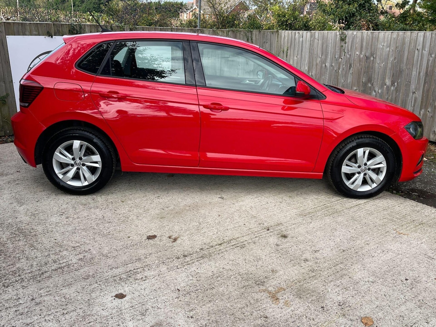 Used Volkswagen Polo 2019 for sale - 76267829: Photo 3