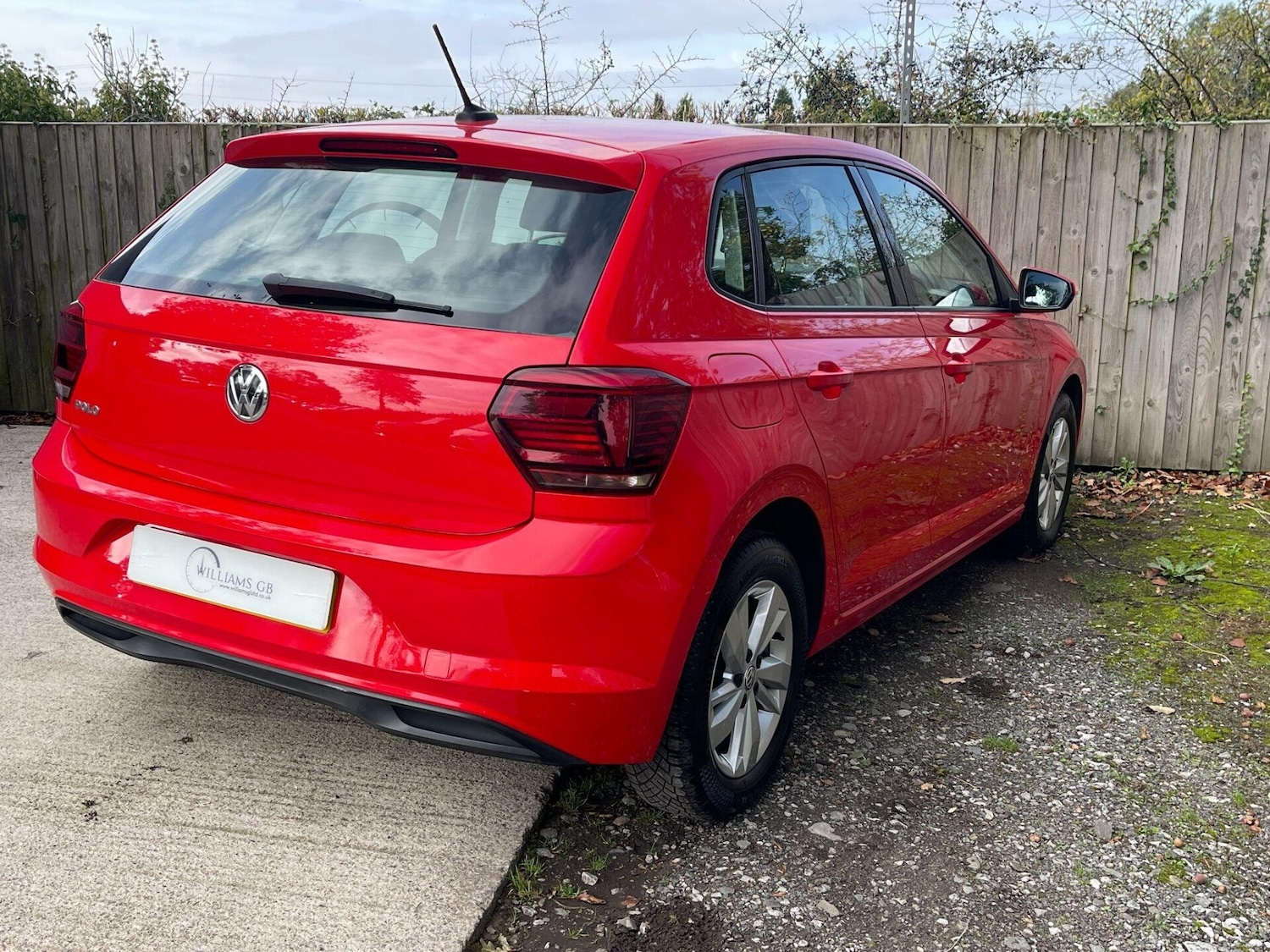 Used Volkswagen Polo 2019 for sale - 76267829: Photo 4