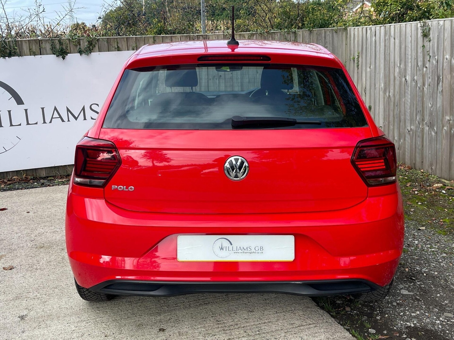 Used Volkswagen Polo 2019 for sale - 76267829: Photo 6