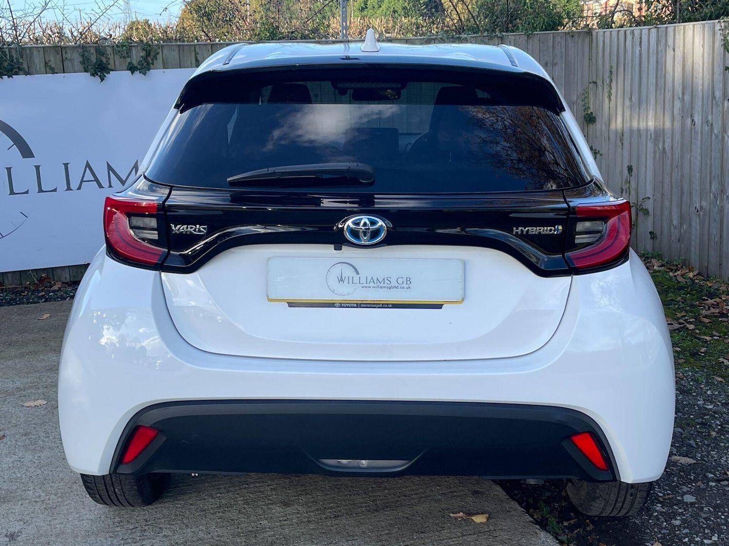 Used Toyota Yaris 2021 for sale - 77636587: Photo 6