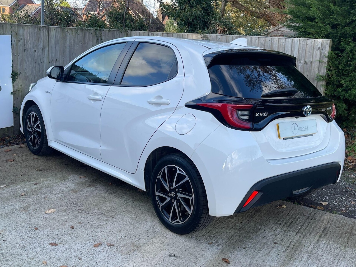 Used Toyota Yaris 2021 for sale - 77636587: Photo 7