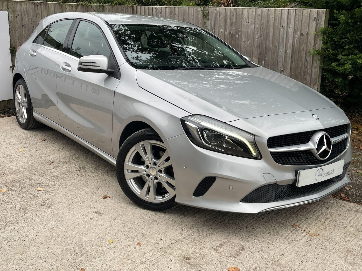 Used Mercedes-Benz A-Class 2015 for sale - 76114095: Photo 1