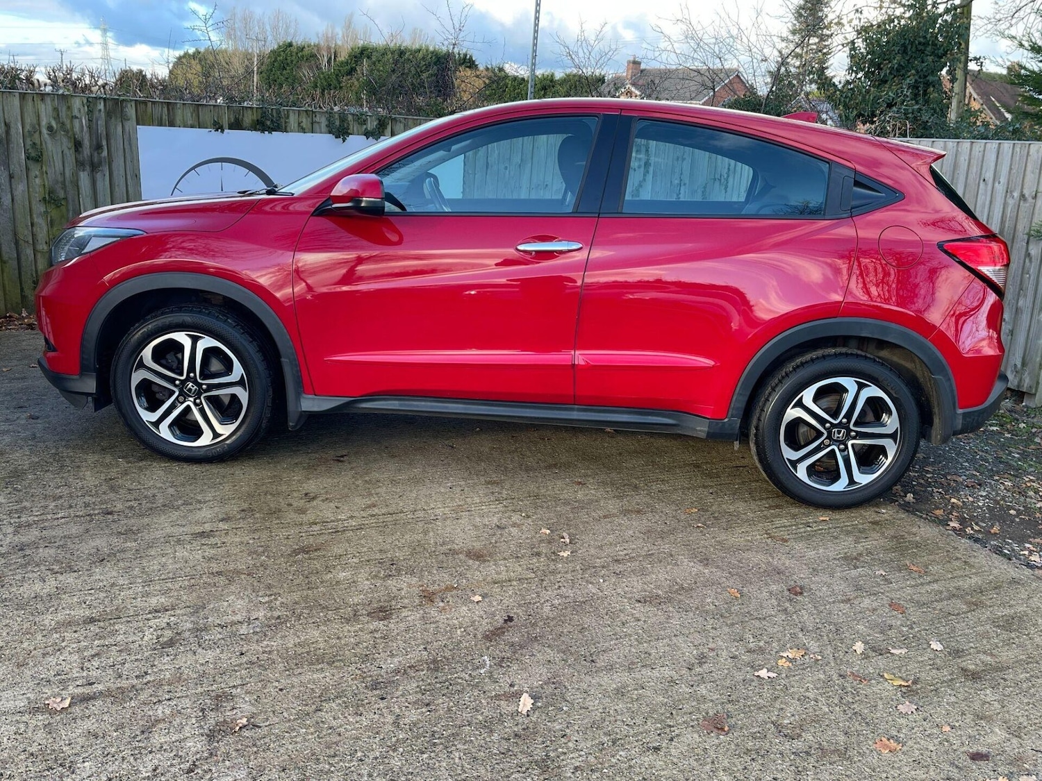 Used Honda HR-V 2017 for sale - 76762050: Photo 5