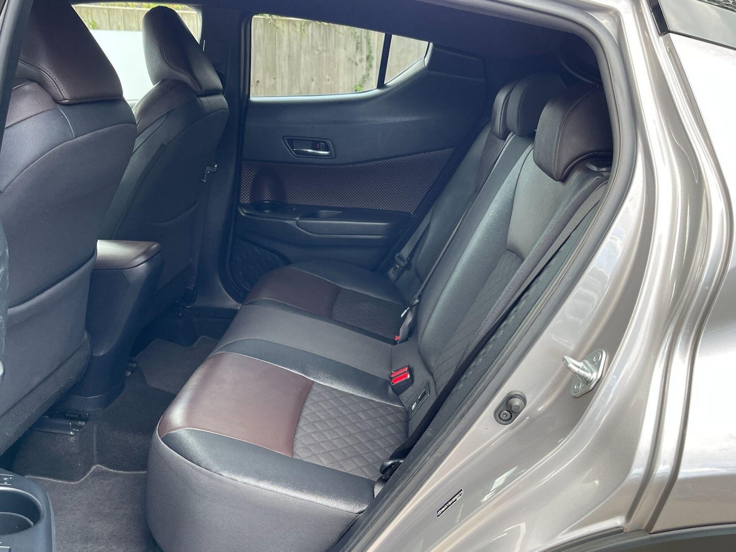 Used Toyota C-HR 2017 for sale - 76076176: Photo 13