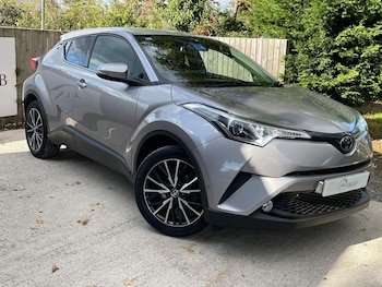 Used Toyota C-HR 2017 for sale - 76076176: Photo