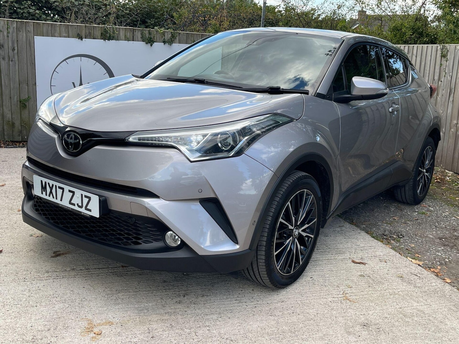 Used Toyota C-HR 2017 for sale - 76076176: Photo 6