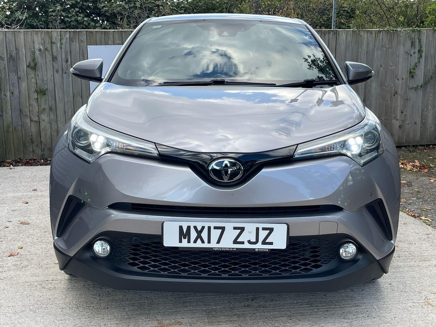 Used Toyota C-HR 2017 for sale - 76076176: Photo 7