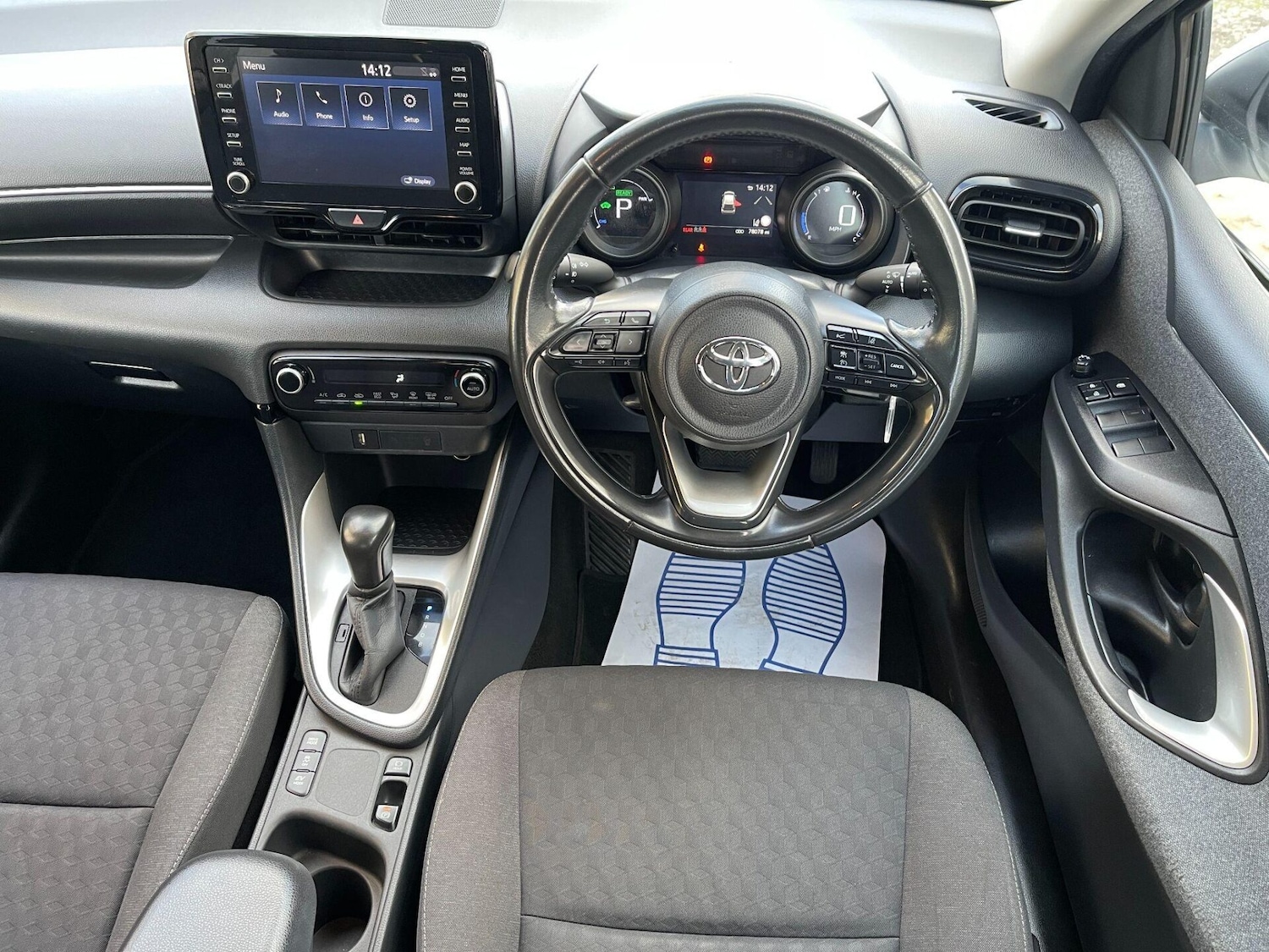 Used Toyota Yaris 2021 for sale - 76535098: Photo 2