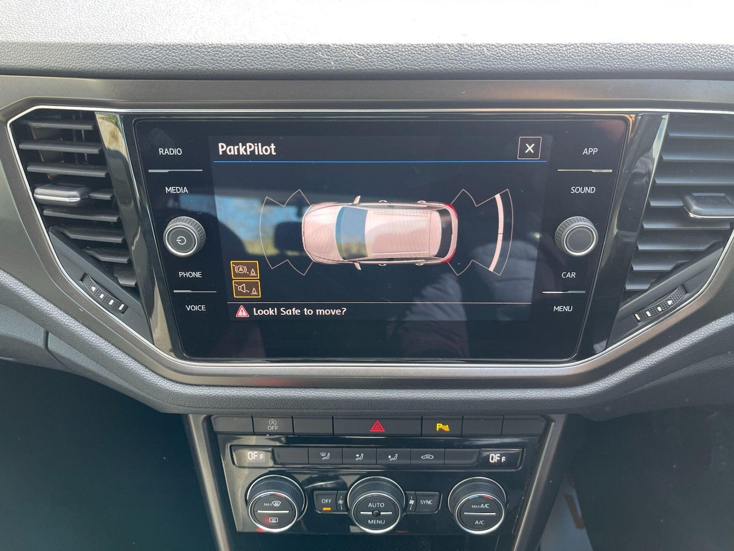 Used Volkswagen T-Roc 2019 for sale - 78121700: Photo 15