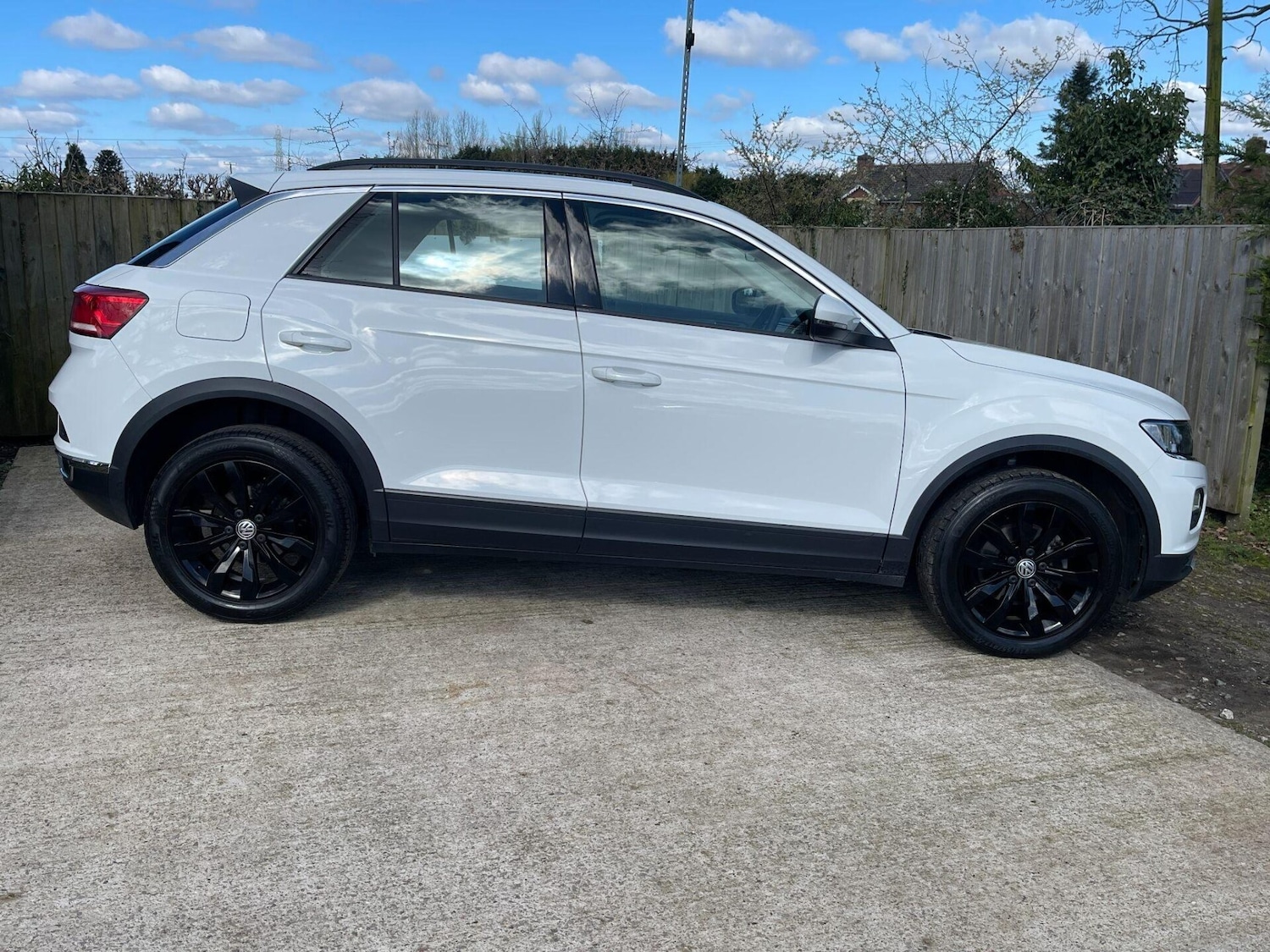 Used Volkswagen T-Roc 2019 for sale - 78121700: Photo 3