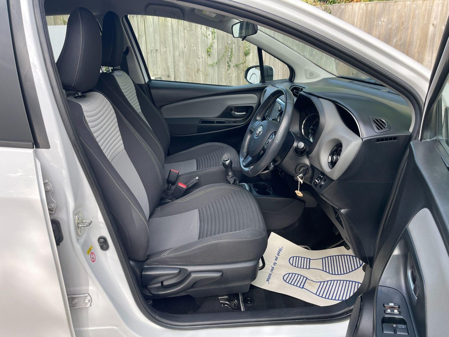 Used Toyota Yaris 2018 for sale - 76064034: Photo 11