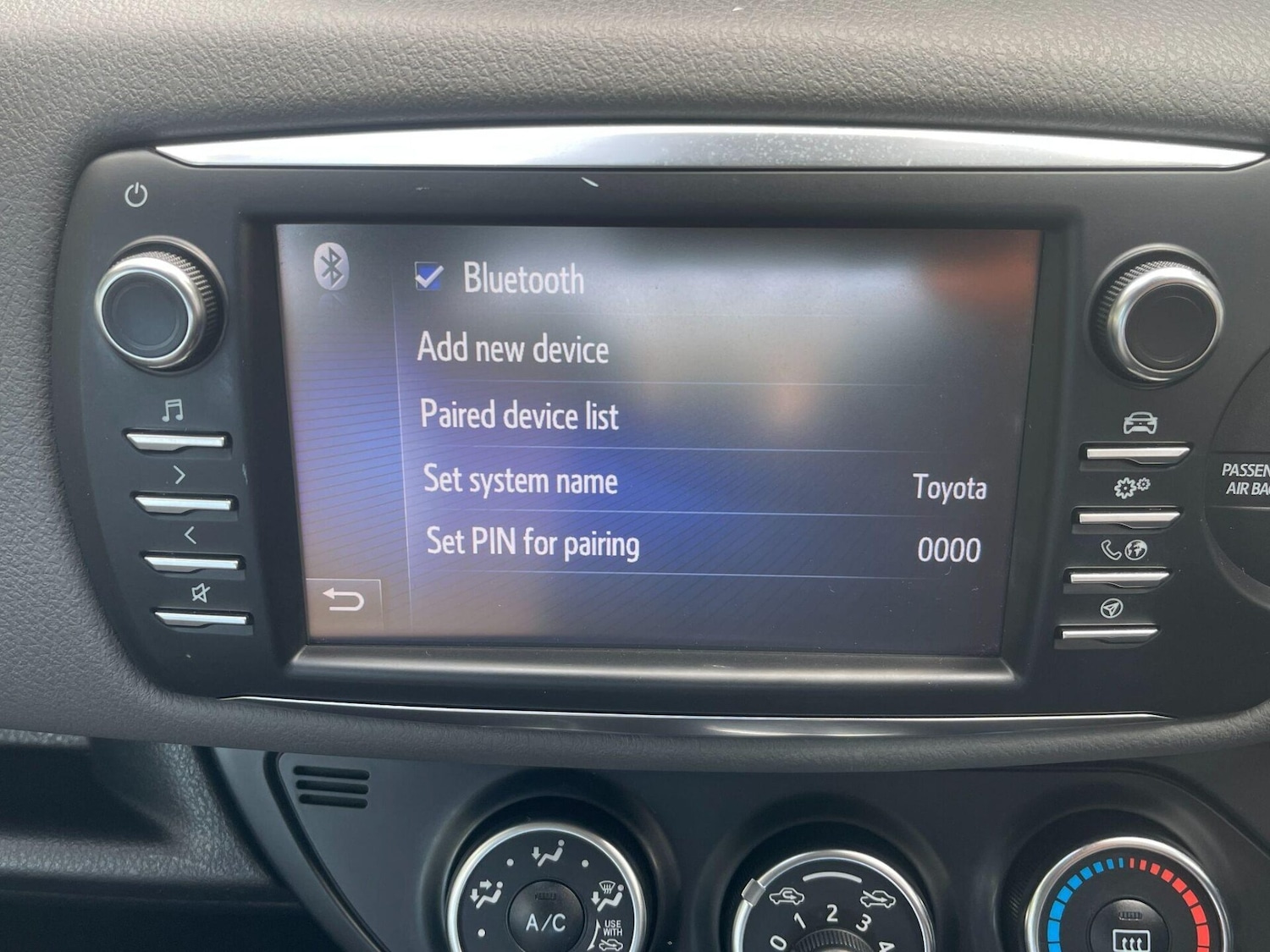 Used Toyota Yaris 2018 for sale - 76064034: Photo 23