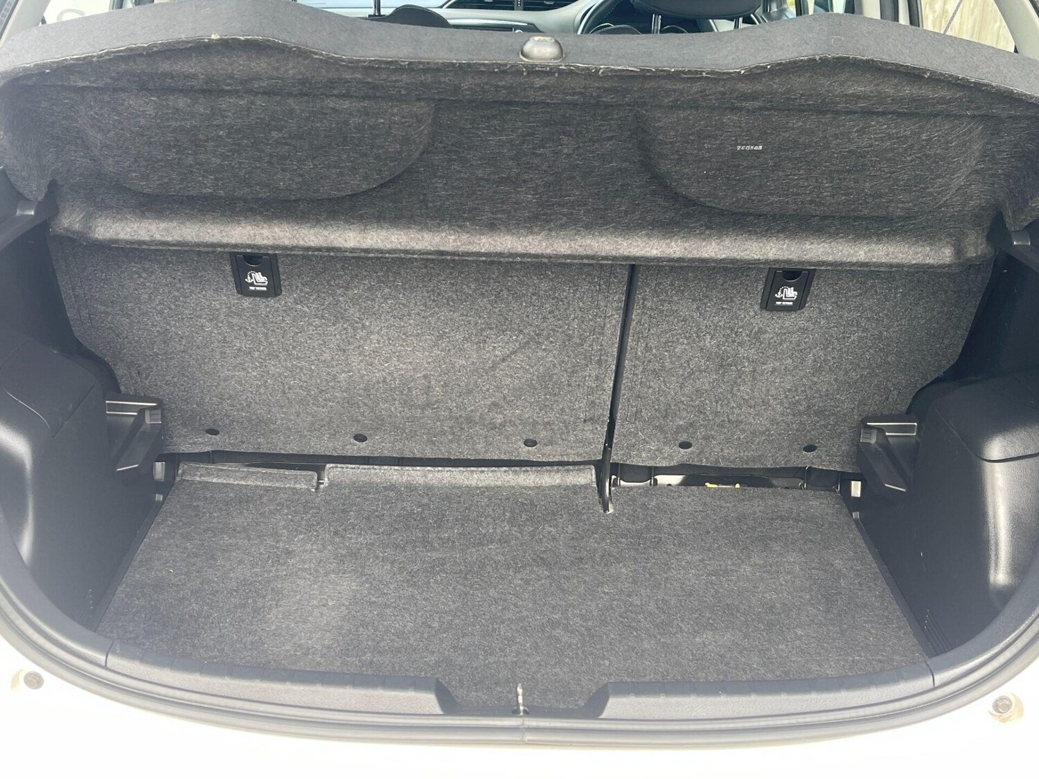 Used Toyota Yaris 2018 for sale - 76064034: Photo 25