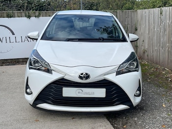 Used Toyota Yaris 2018 for sale - 76064034: Photo