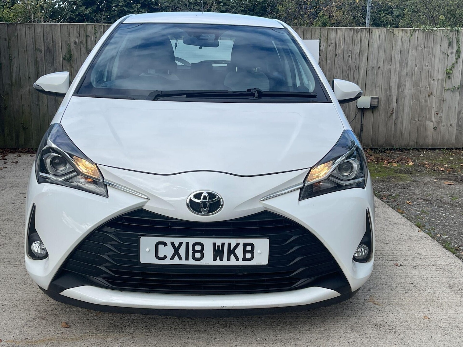 Used Toyota Yaris 2018 for sale - 76064034: Photo 8