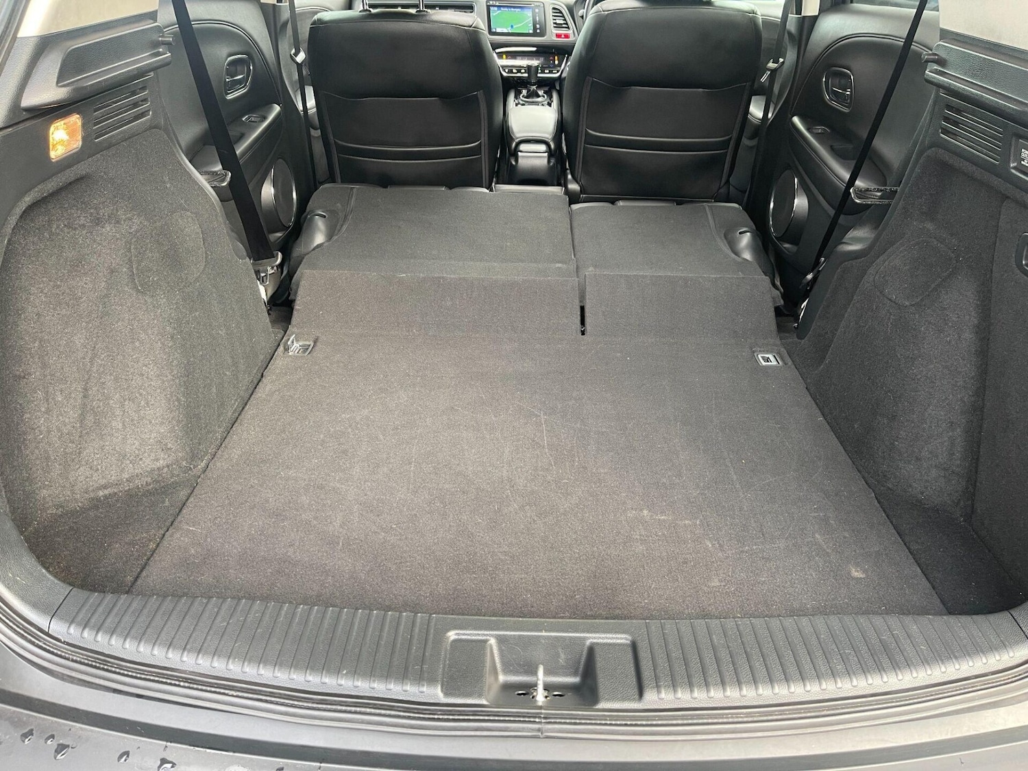 Used Honda HR-V 2017 for sale - 76352355: Photo 16