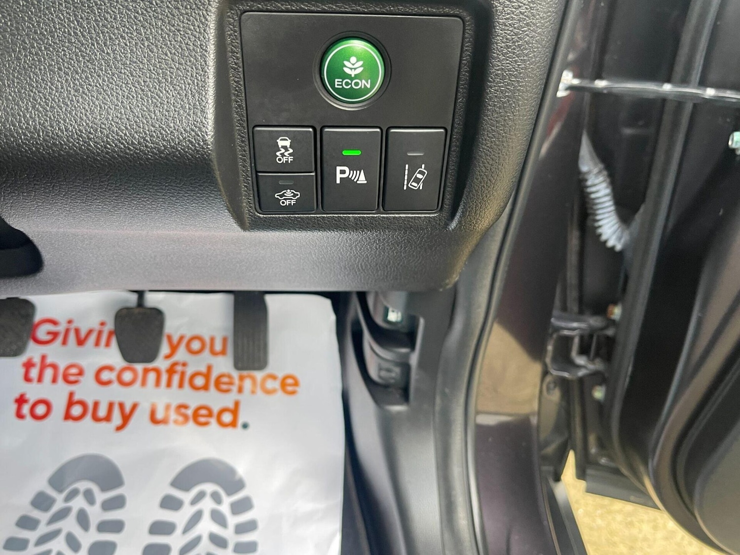 Used Honda HR-V 2017 for sale - 76352355: Photo 32