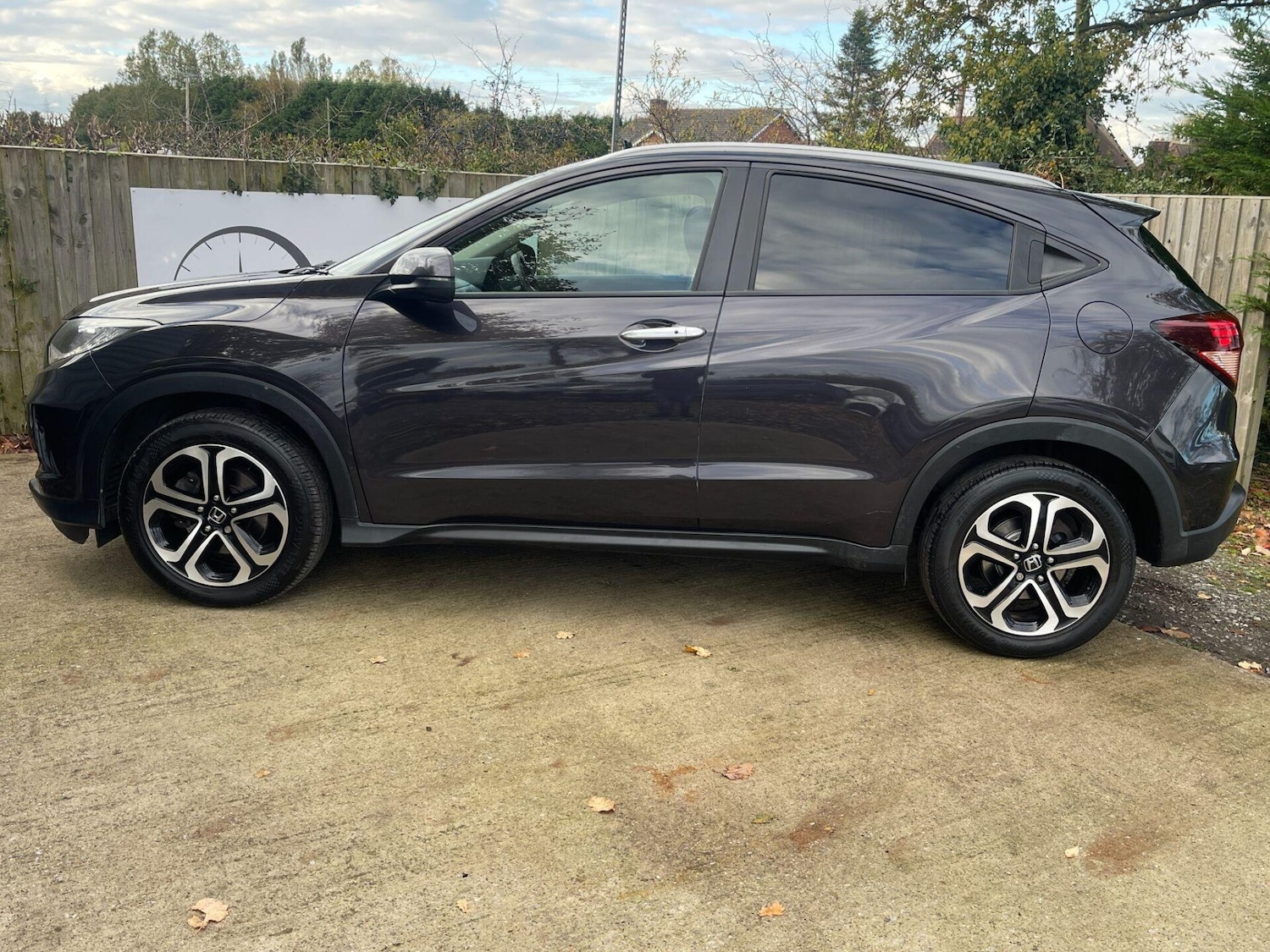 Used Honda HR-V 2017 for sale - 76352355: Photo 8
