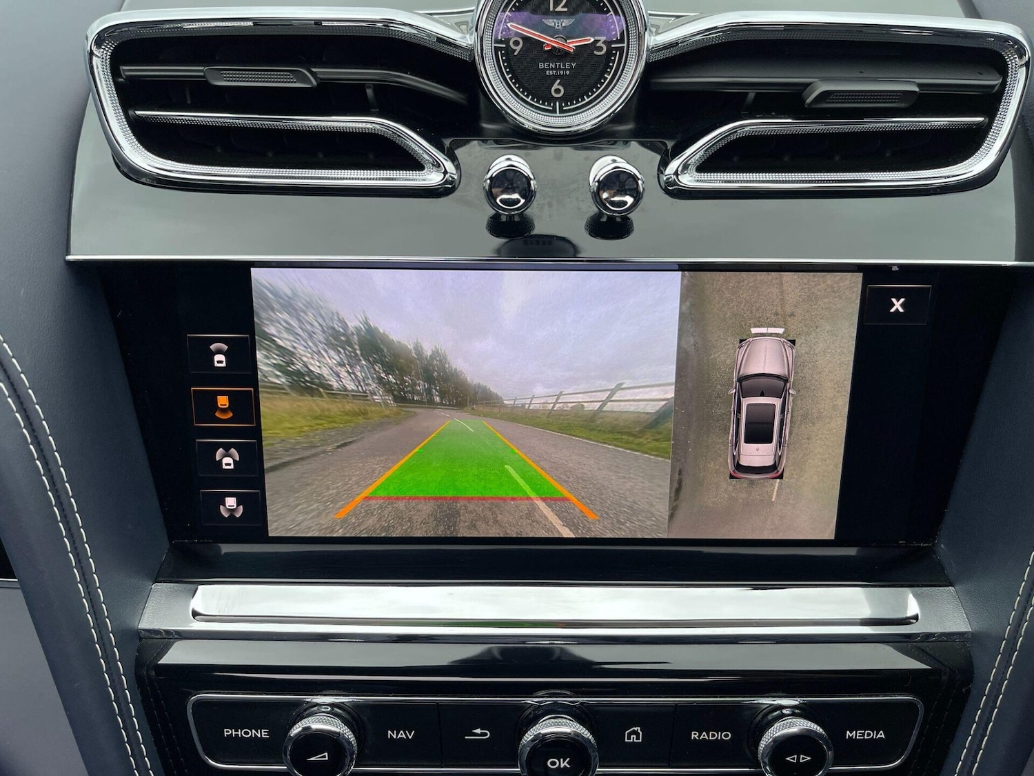 Used Bentley Bentayga 2021 for sale - 76893144: Photo 21