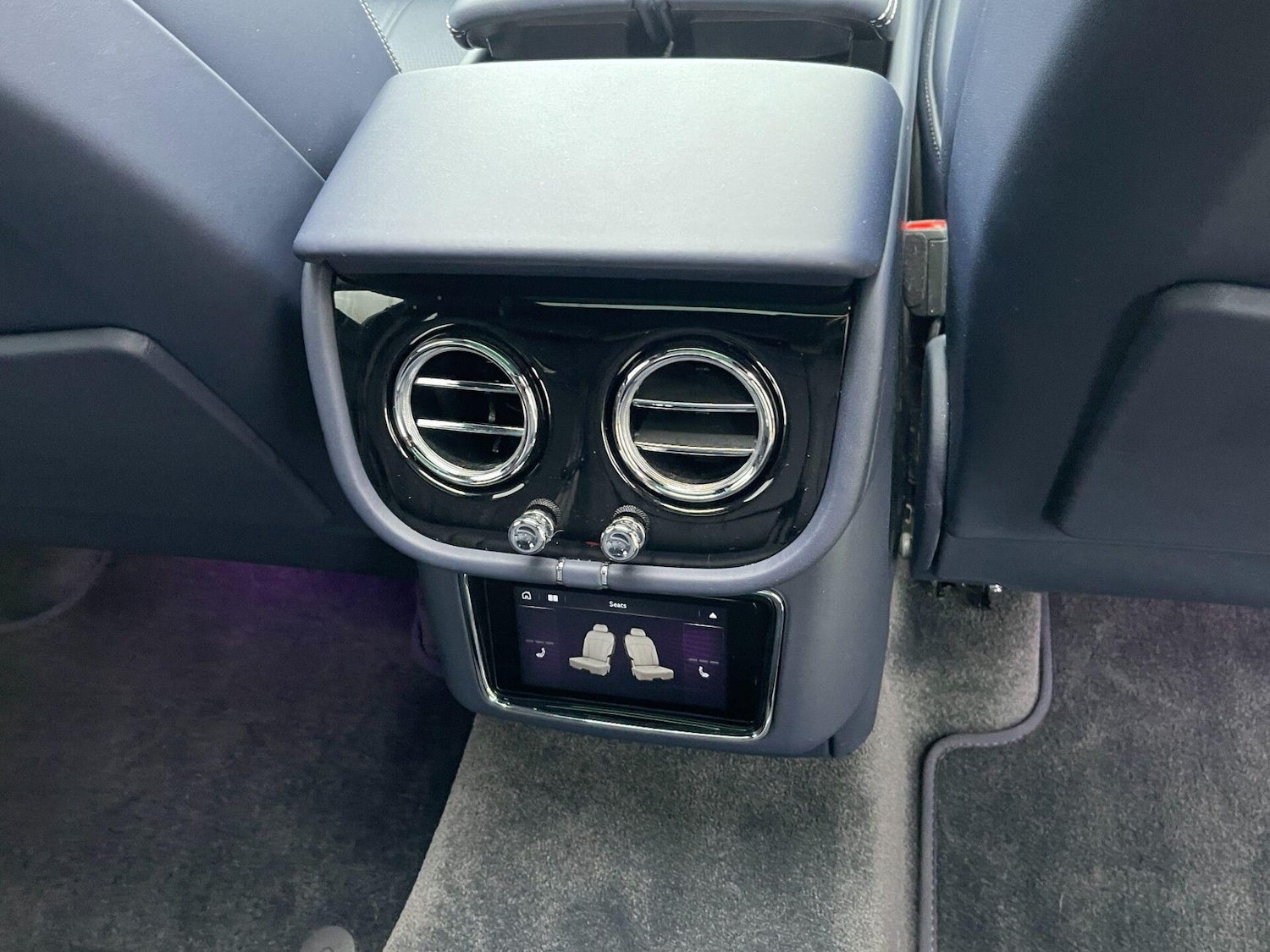 Used Bentley Bentayga 2021 for sale - 76893144: Photo 33