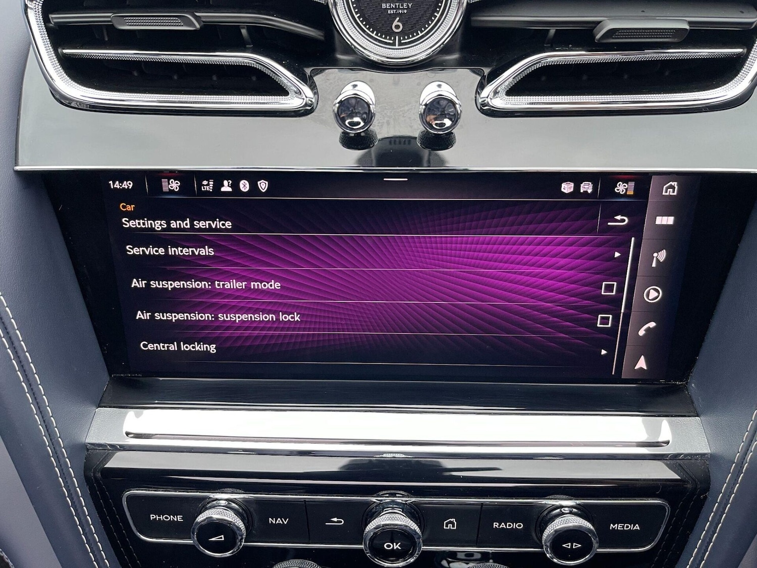 Used Bentley Bentayga 2021 for sale - 76893144: Photo 36