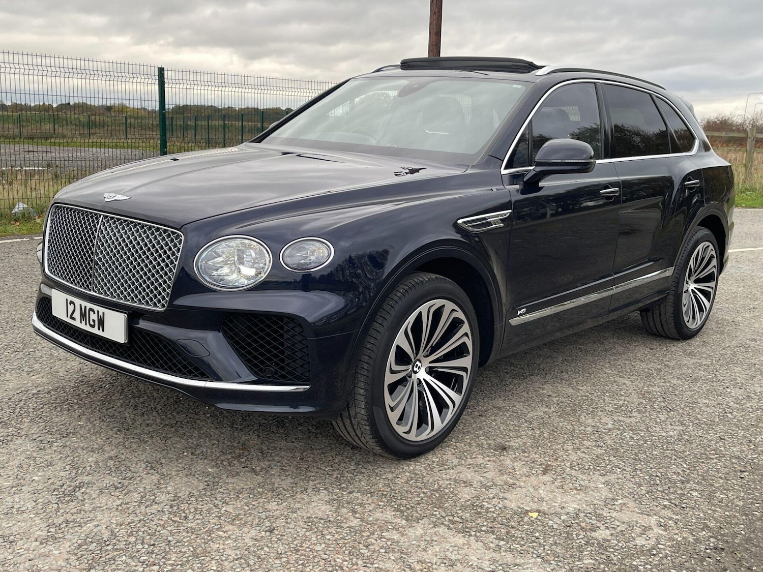Used Bentley Bentayga 2021 for sale - 76893144: Photo 9