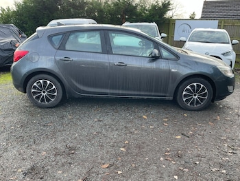 Used Vauxhall Astra 2011 for sale - 77206997: Photo