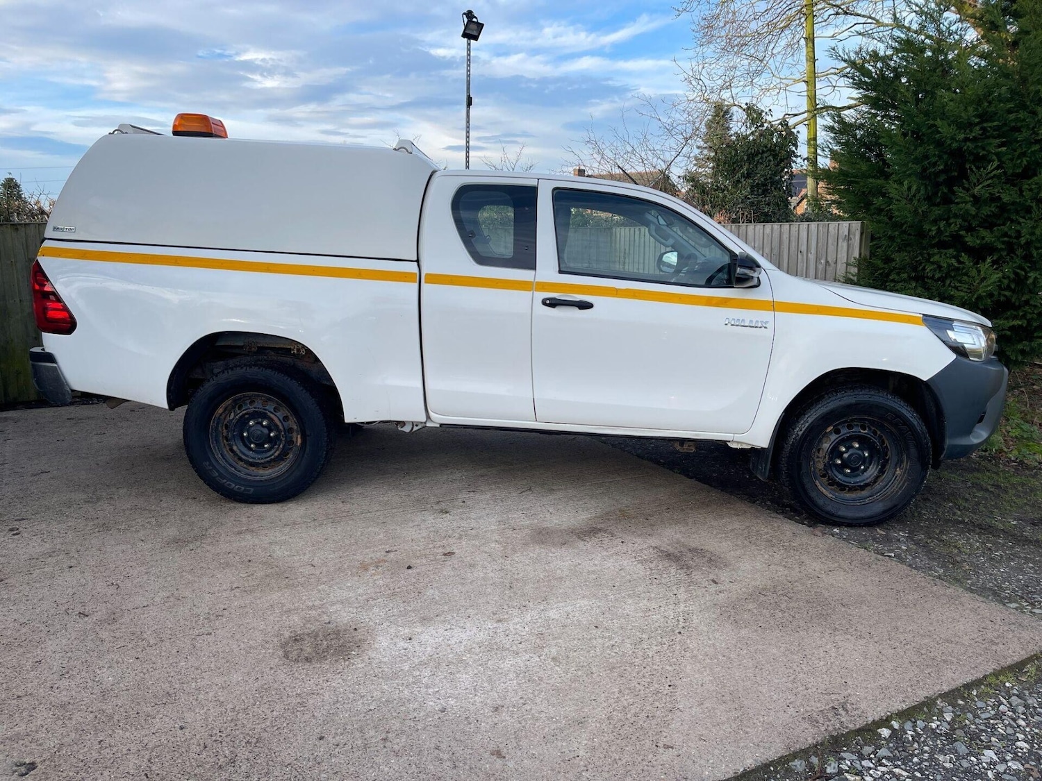 Used Toyota Hilux 2020 for sale - 77199312: Photo 2