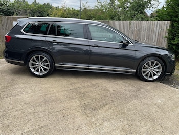Used Volkswagen Passat 2023 for sale - 75568973: Photo