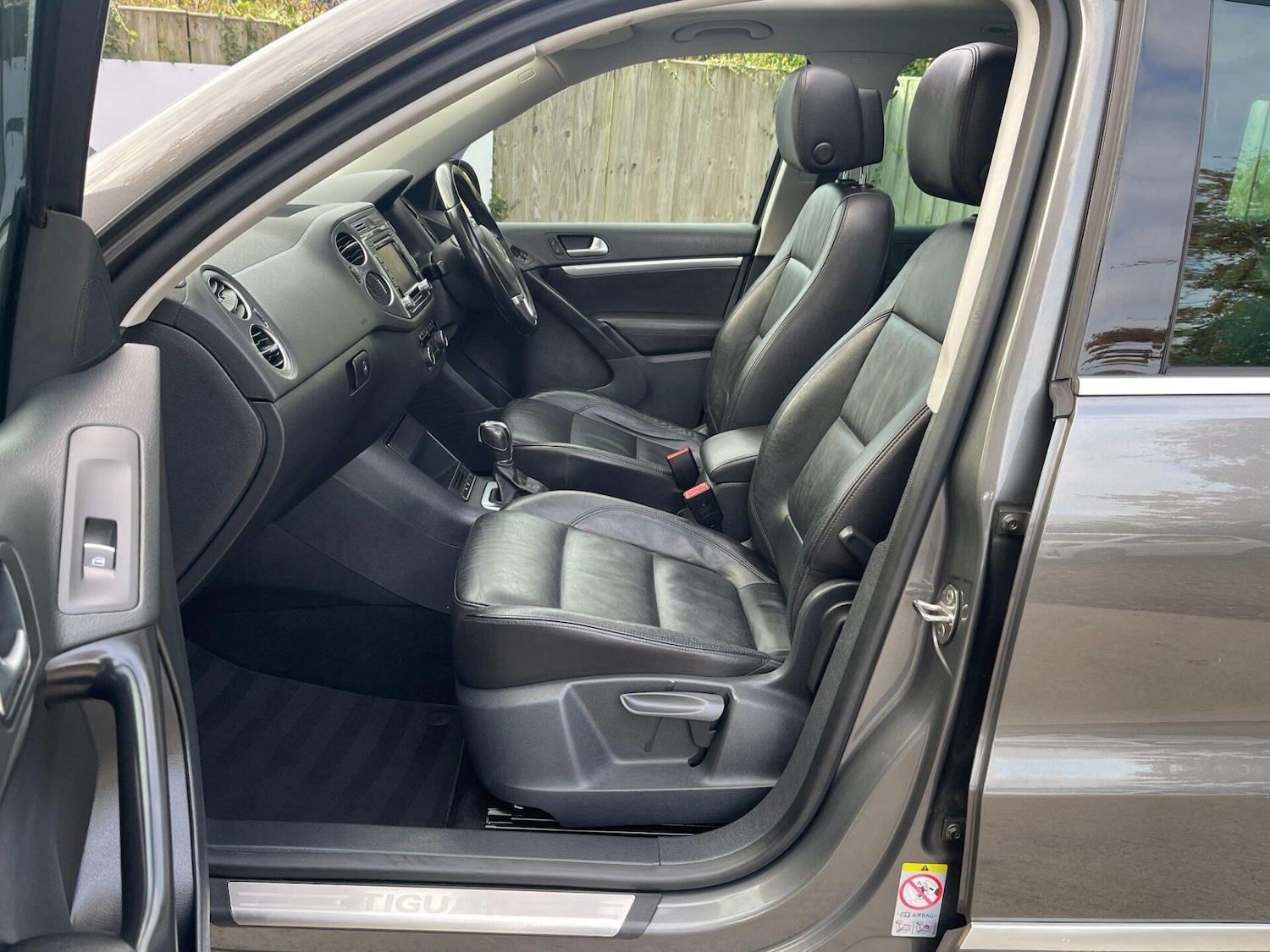 Used Volkswagen Tiguan 2012 for sale - 76855060: Photo 15